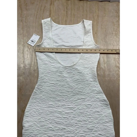 Good American Wide Scrunch Scoop Back Mini Dress Sz S Fitted Mini Sleeveless - Picture 8 of 8